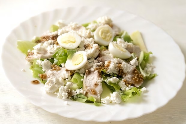 Салат с рикоттой и курицей
