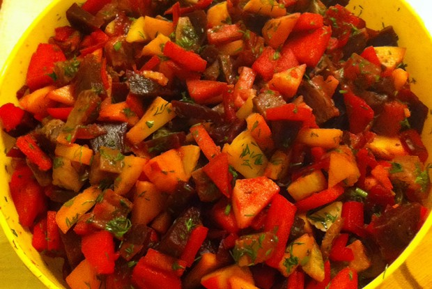 Салат с селедкой и свеклой