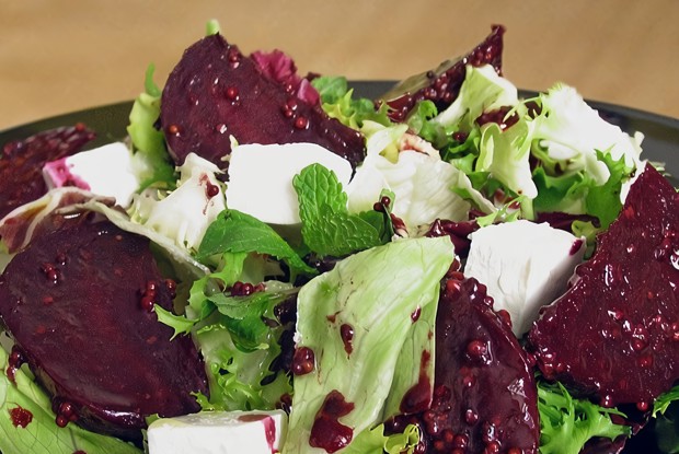 Салат со свёклой и сыром