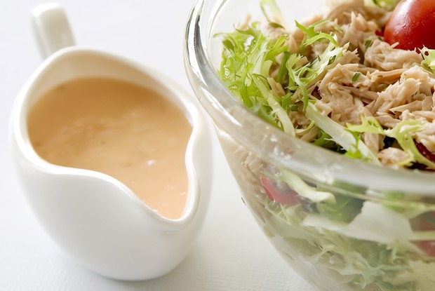 Салатная заправка со взбитыми сливками