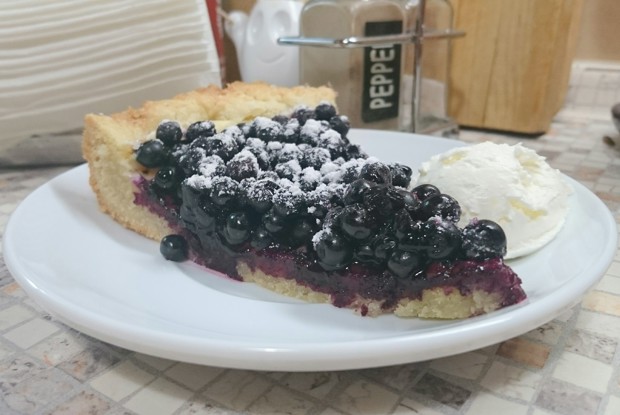 Савойский пирог с черникой