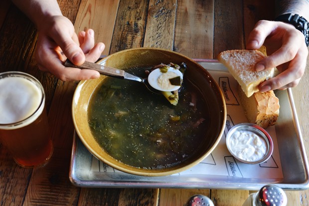 Щавелевый суп на говяжьем бульоне