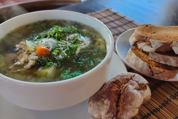 Щи куриные с грибами