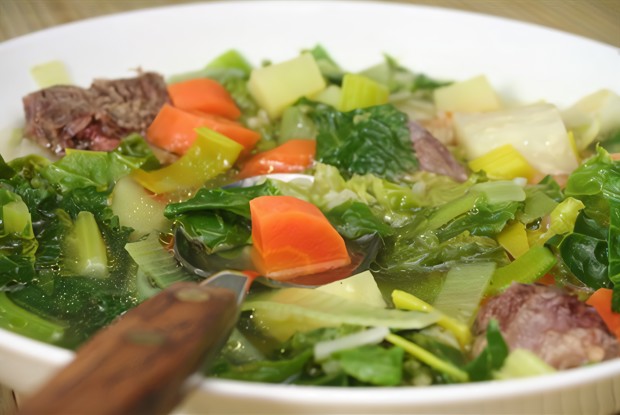 Щи зеленые из шпината и щавеля