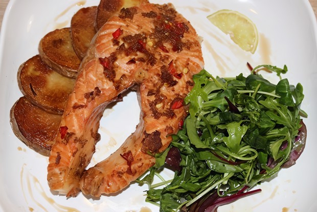 Семга в тайском стиле