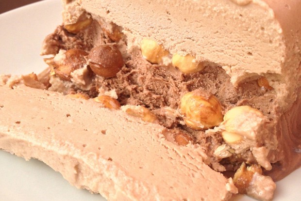 Семифреддо с фундуком и шоколадом