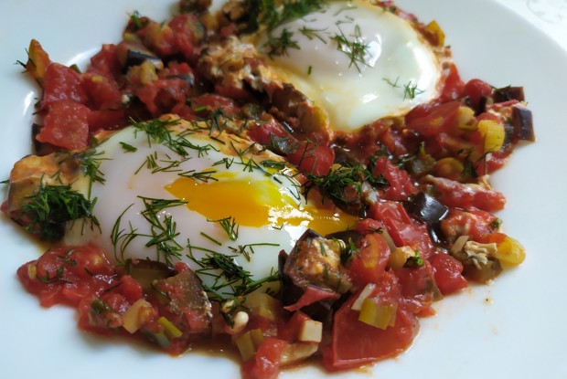 Шакшука с баклажанами