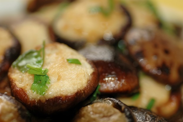 Шампиньоны фаршированные