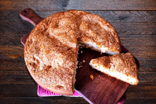 Шарлотка с антоновкой