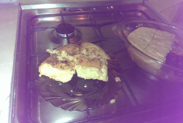 Шарлотка со взбитыми белками