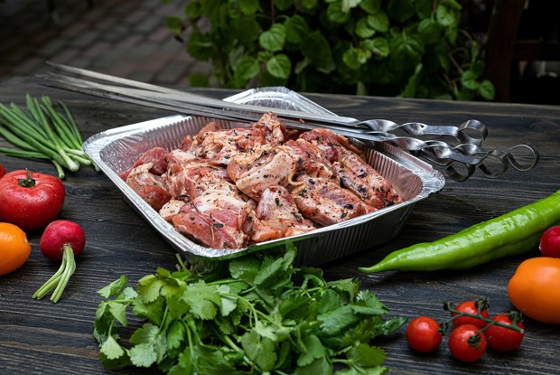 Шашлык из баранины с овощами