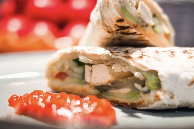 Шаурма для вегана с тофу и авокадо