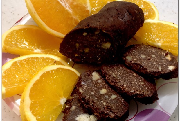 Шоколадная колбаса с нотками апельсина