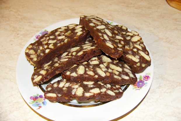 Шоколадная колбаска