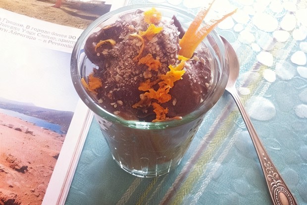 Шоколадный мусс из авокадо