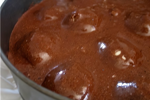 Шоколадный пирог с кокосово-творожными шариками