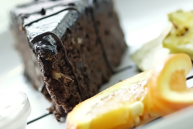 Шоколадный торт с имбирем