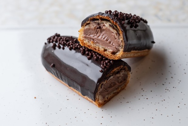 Шоколадные эклеры