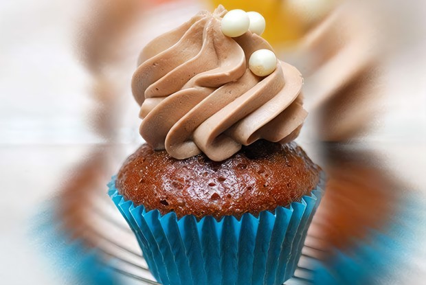 Шоколадные капкейки с кремом