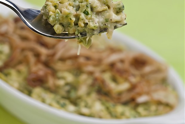 Шпэцле с яйцами и черемшой