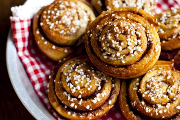 Шведские булочки-улитки с корицей