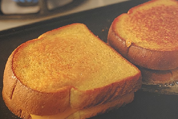 Сырные тосты на сковороде