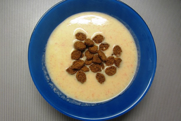 Сырный крем-суп с сухариками