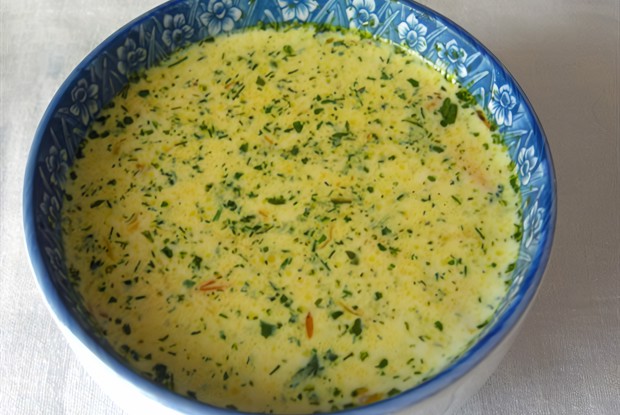 Сырный суп с копчеными колбасками