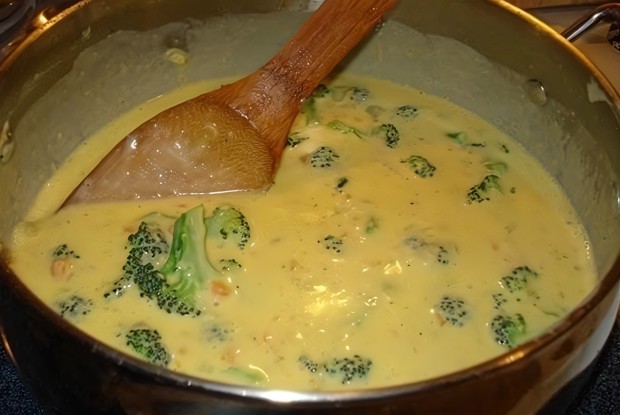 Сырный суп с овощами