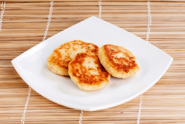 Сырники с кокосом, запеченные в духовке (не сладкие)