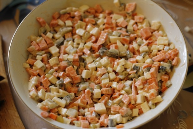 Сыроедческий оливье