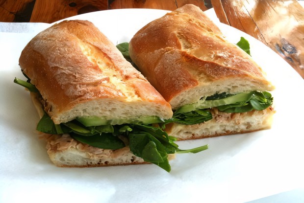 Сэндвич с курицей с чиабаттой