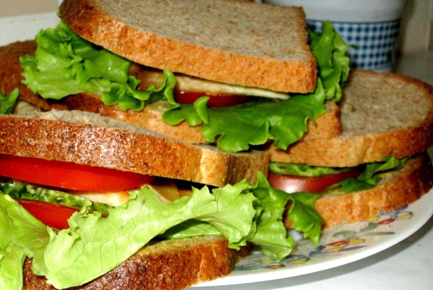 Сэндвичи с курицей и беконом