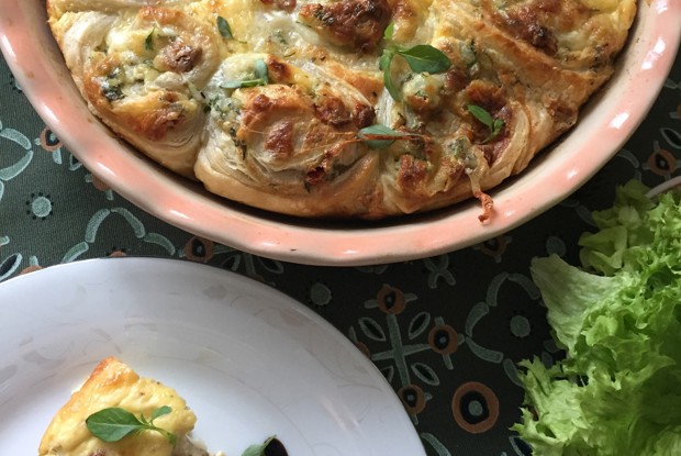 Сконы с моцареллой и базиликом