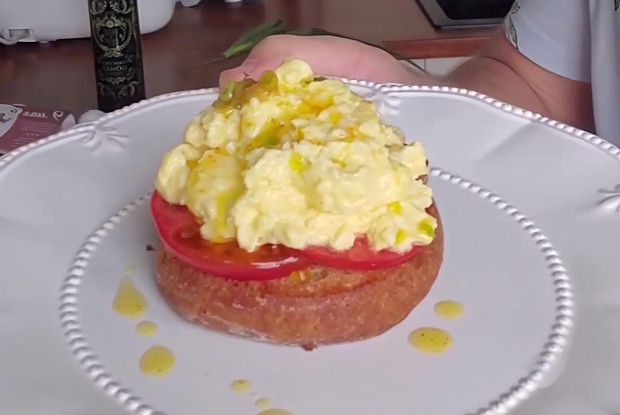 Скрэмбл на бриоши