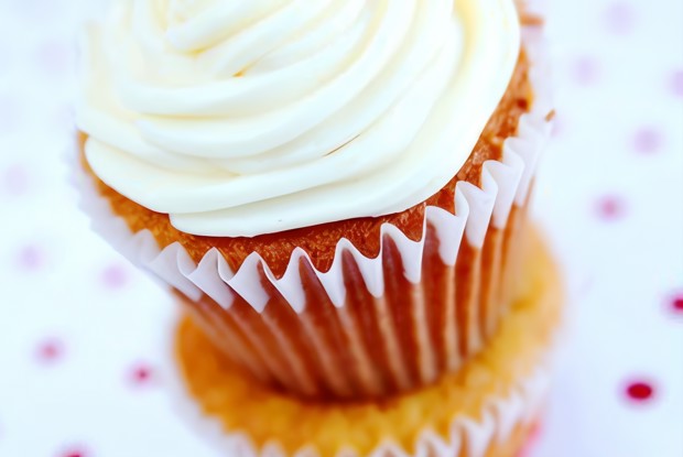 Сладкие капкейки из цукини с сырной глазурью