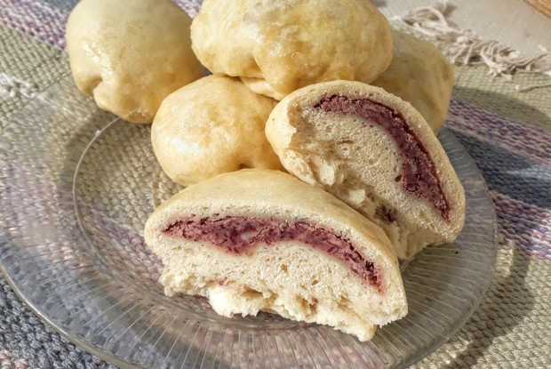 Сладкие паровые булочки с фасолью