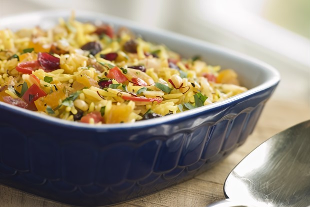 Сладкий плов с тыквой и фруктами