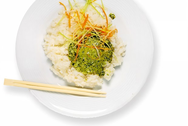 Сладкий рис с песто из кинзы