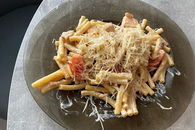 Сливочно-томатная паста с рыбой