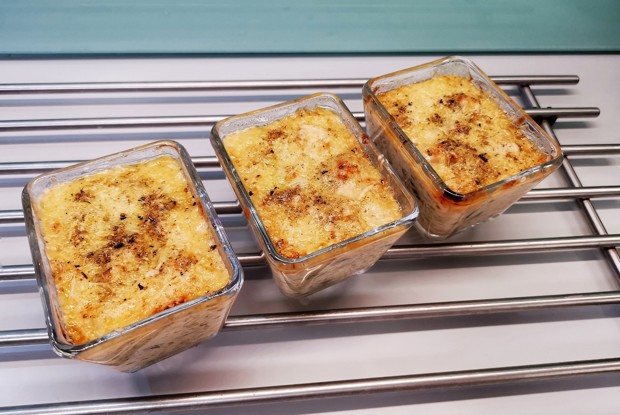 Сливочный жюльен с грибами и мидиями