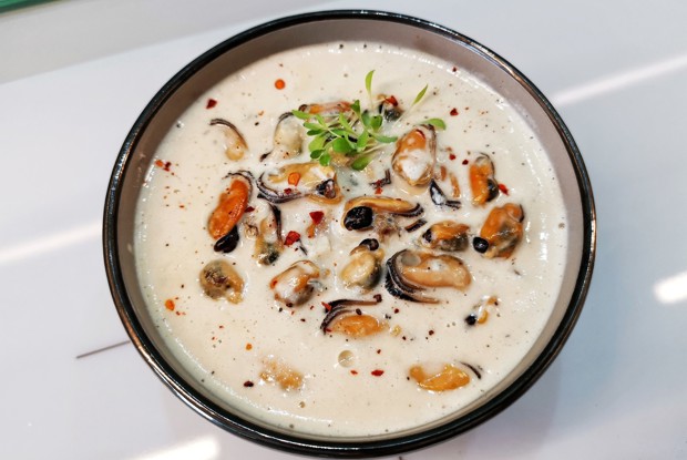 Сливочный суп с мидиями