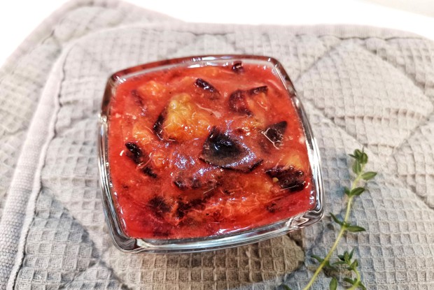 Сливовый соус с прованскими травами