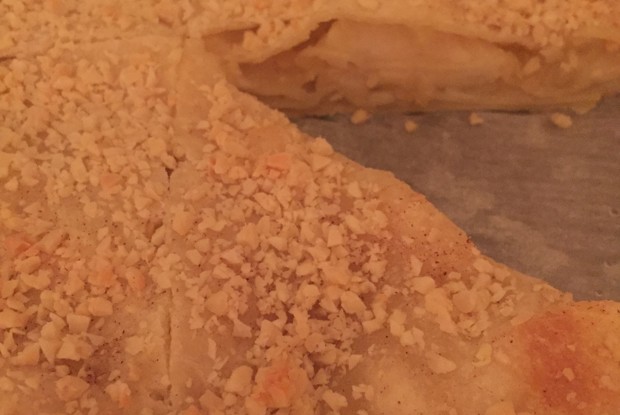 Слоеный яблочный пирог