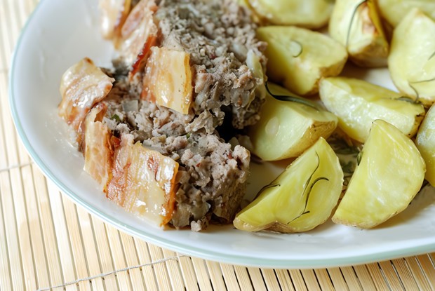 Слоеный мясной хлеб