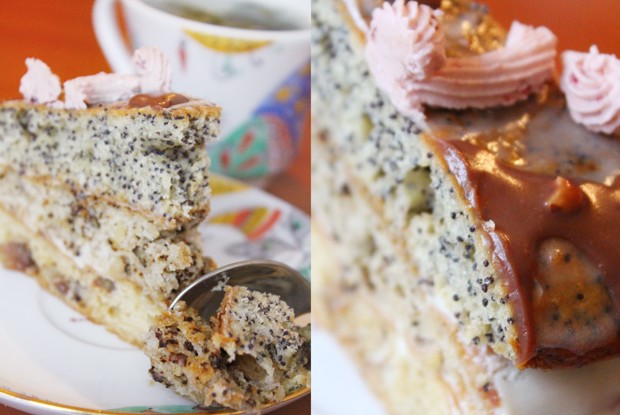 Слоеный торт с маком, орехами и изюмом