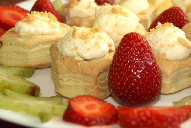 Слоенные корзиночки с сыром маскарпоне