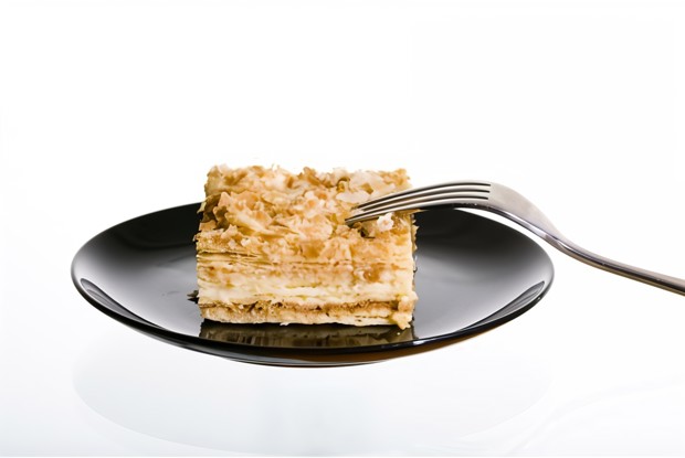 Слоеное пирожное с кремом