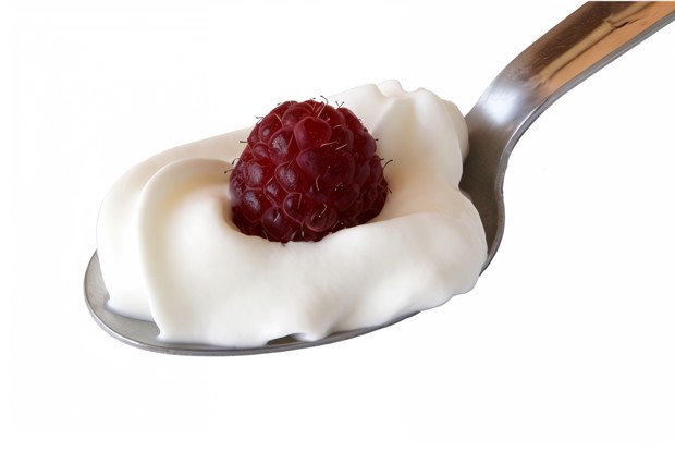 Сметана, взбитая с сахаром