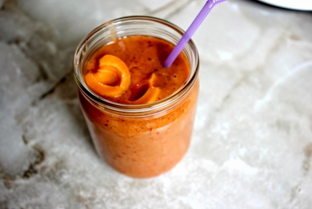 Смузи с абрикосом и киви